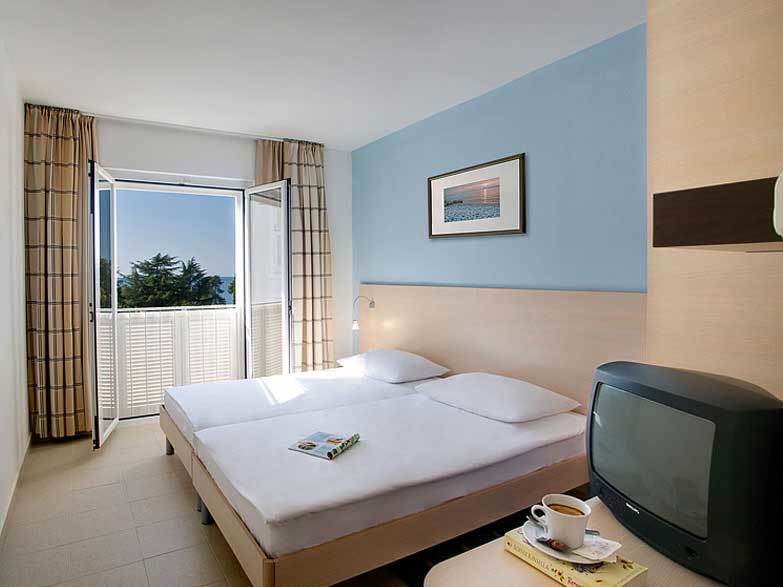 Valamar Pinia Hotel Porec Exterior photo